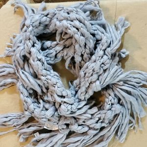Forever 21 chunky gray scarf